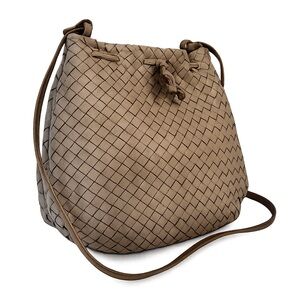 Bottega Veneta Intrecciato Bucket Bag Vintage in Taupe Color